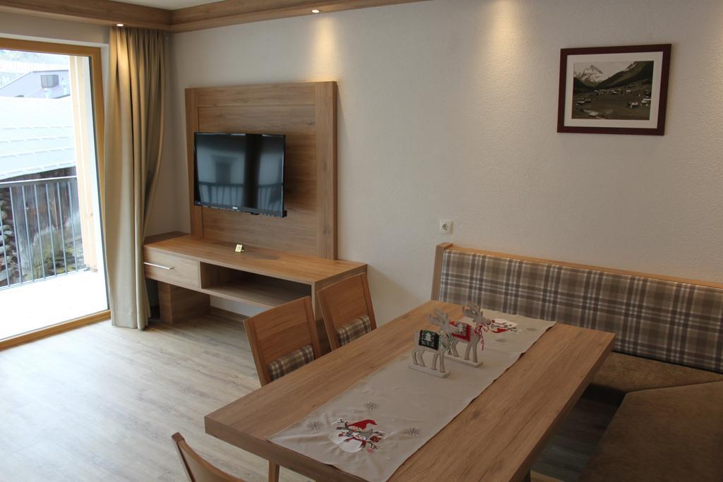 Apart Viva Ischgl Room photo